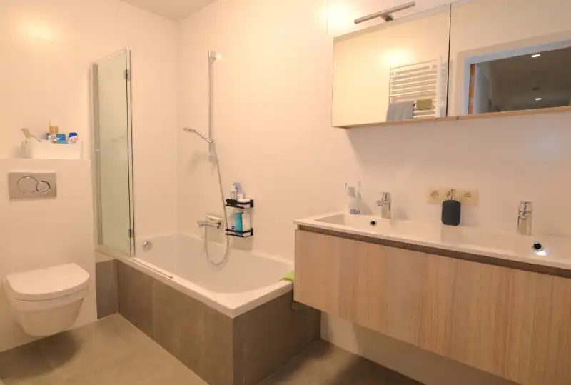 Appartement met 3 slaapkamers, terras en autostaanplaats te Boortmeerbeek. foto 9