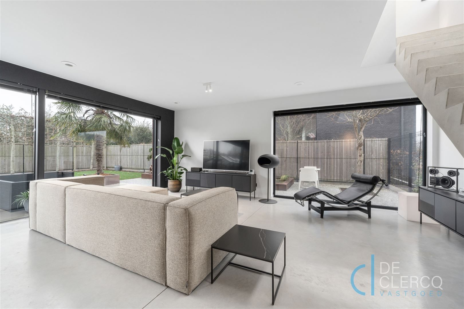 Prachtige villa met mooie tuin te koop in Lochristi!  foto 2