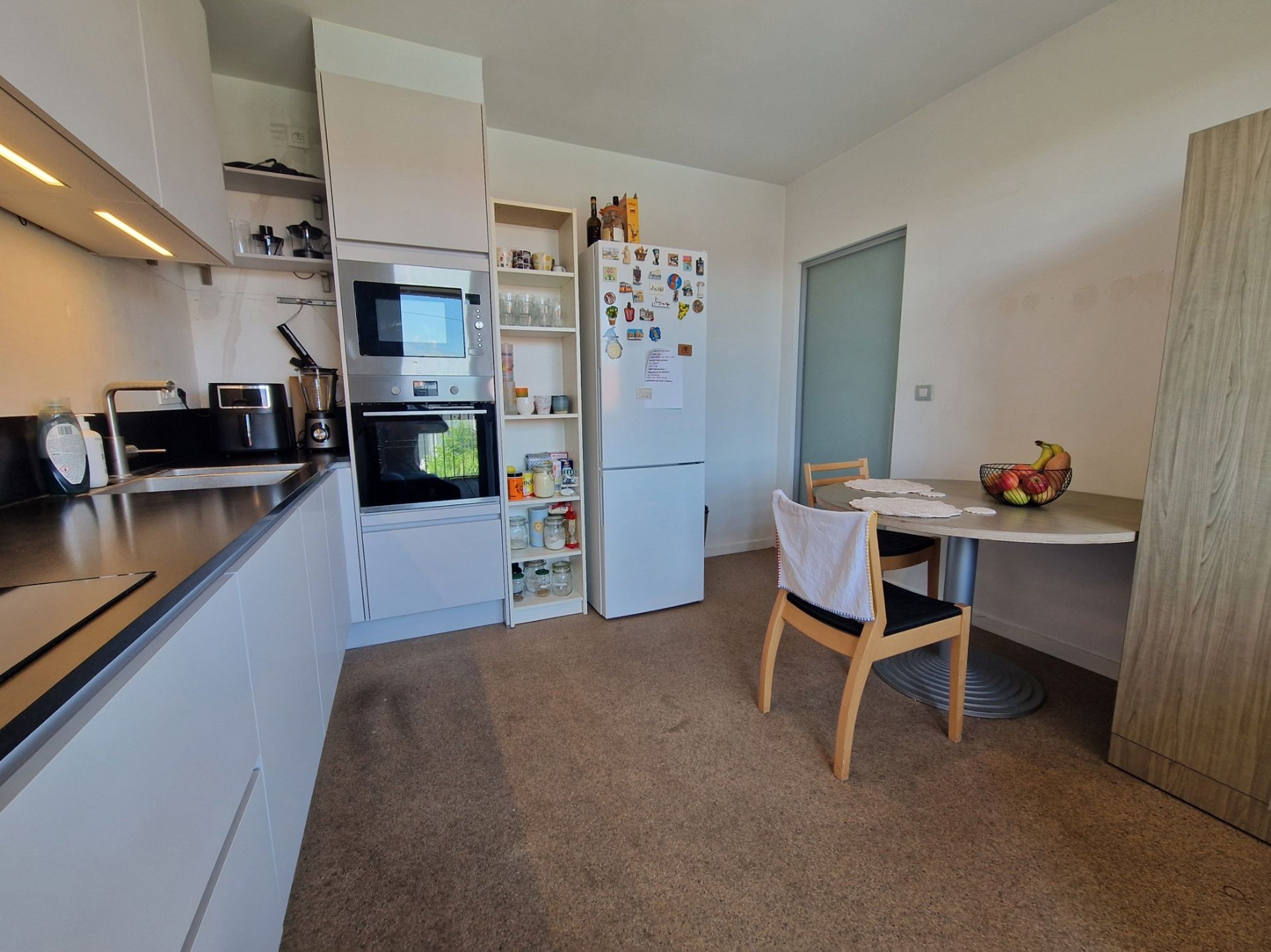Ruim twee slaapkamerappartement met terras te centrum Leuven foto 13