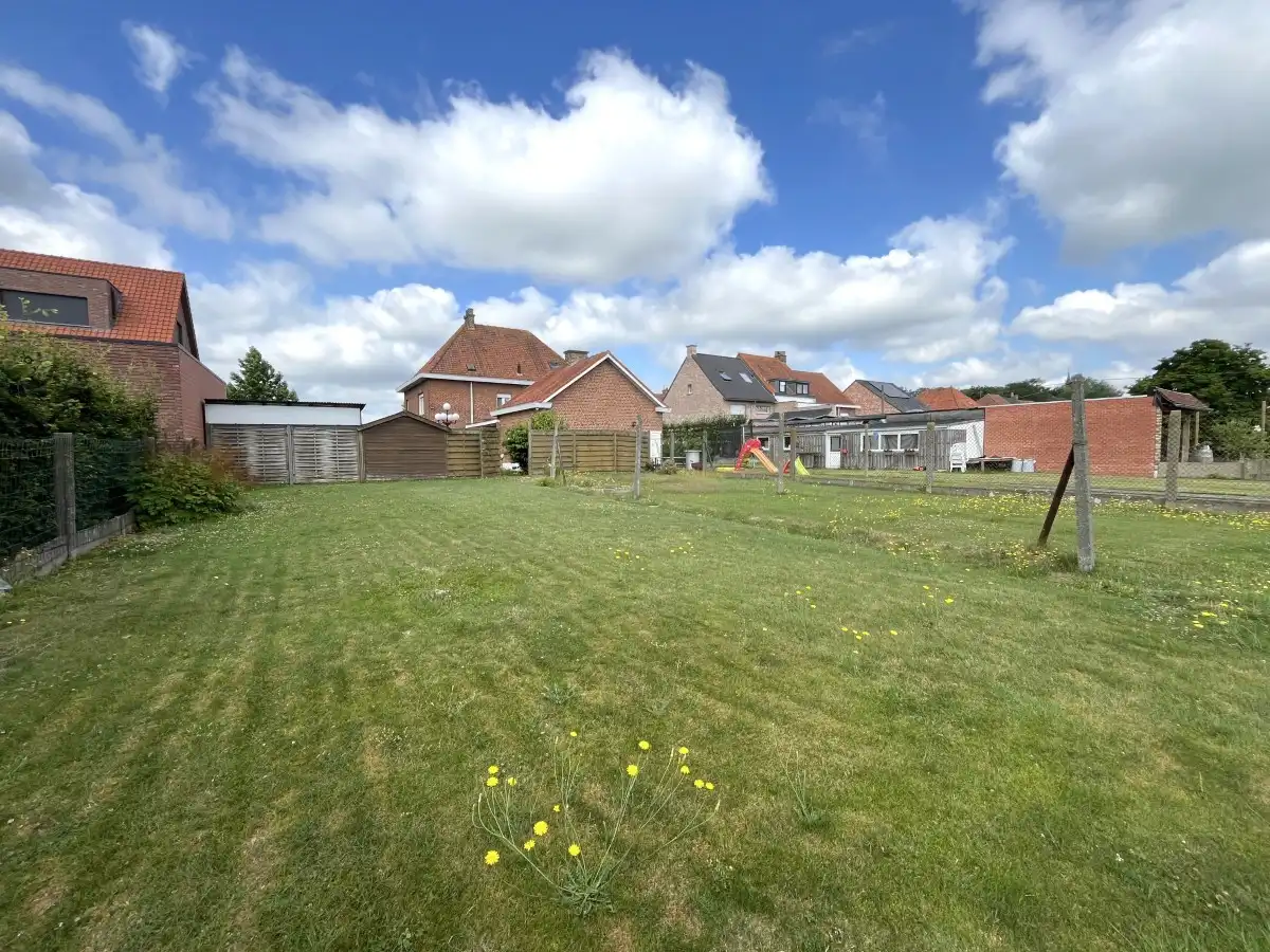 Dadizele – Gezinswoning met ruime tuin op een perceel van 930 m² foto 17