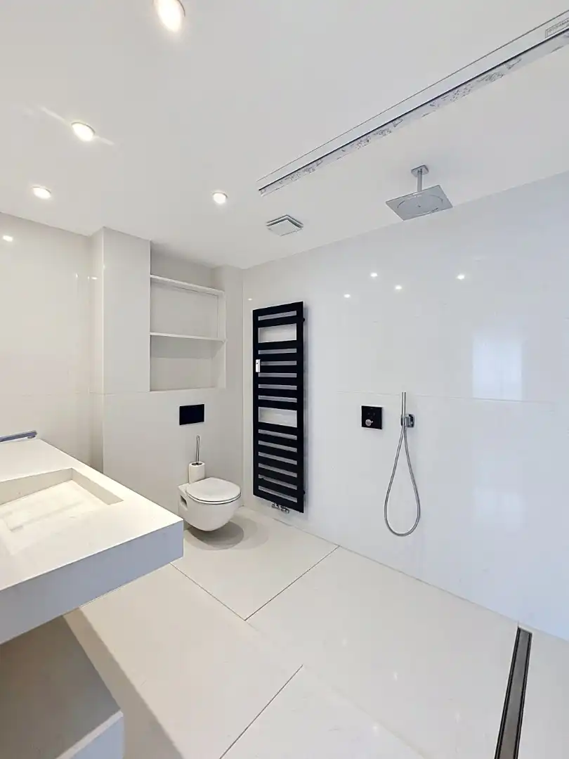 Luxueus appartement met 2 slaapkamers en 3 douchekamers foto 10