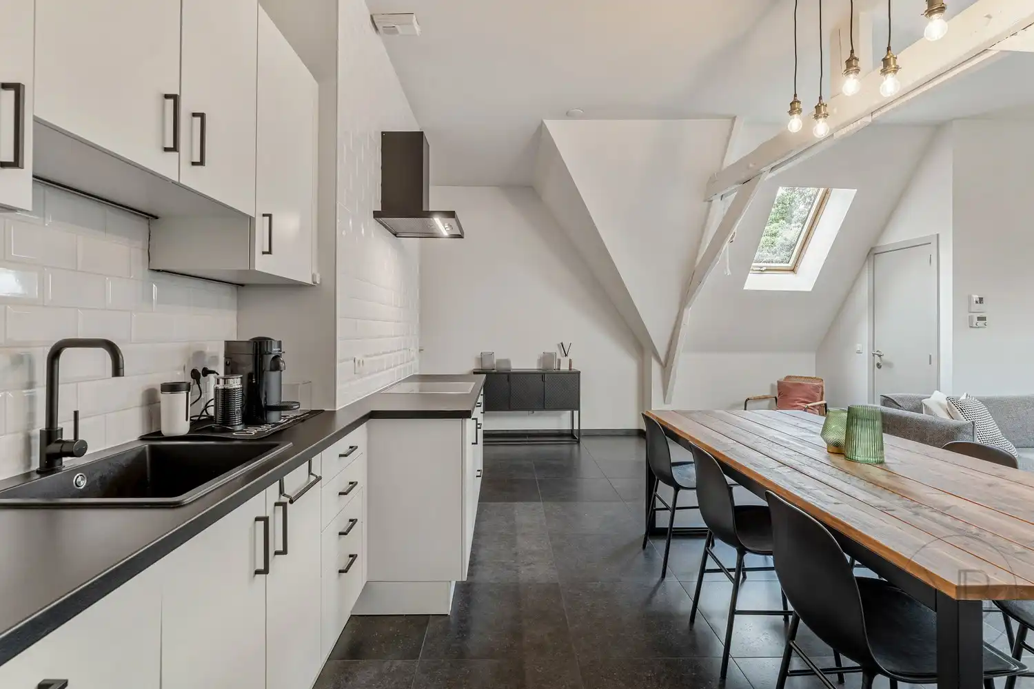 Stijlvol appartement te koop in het Sint-Janspark, Genk foto 10