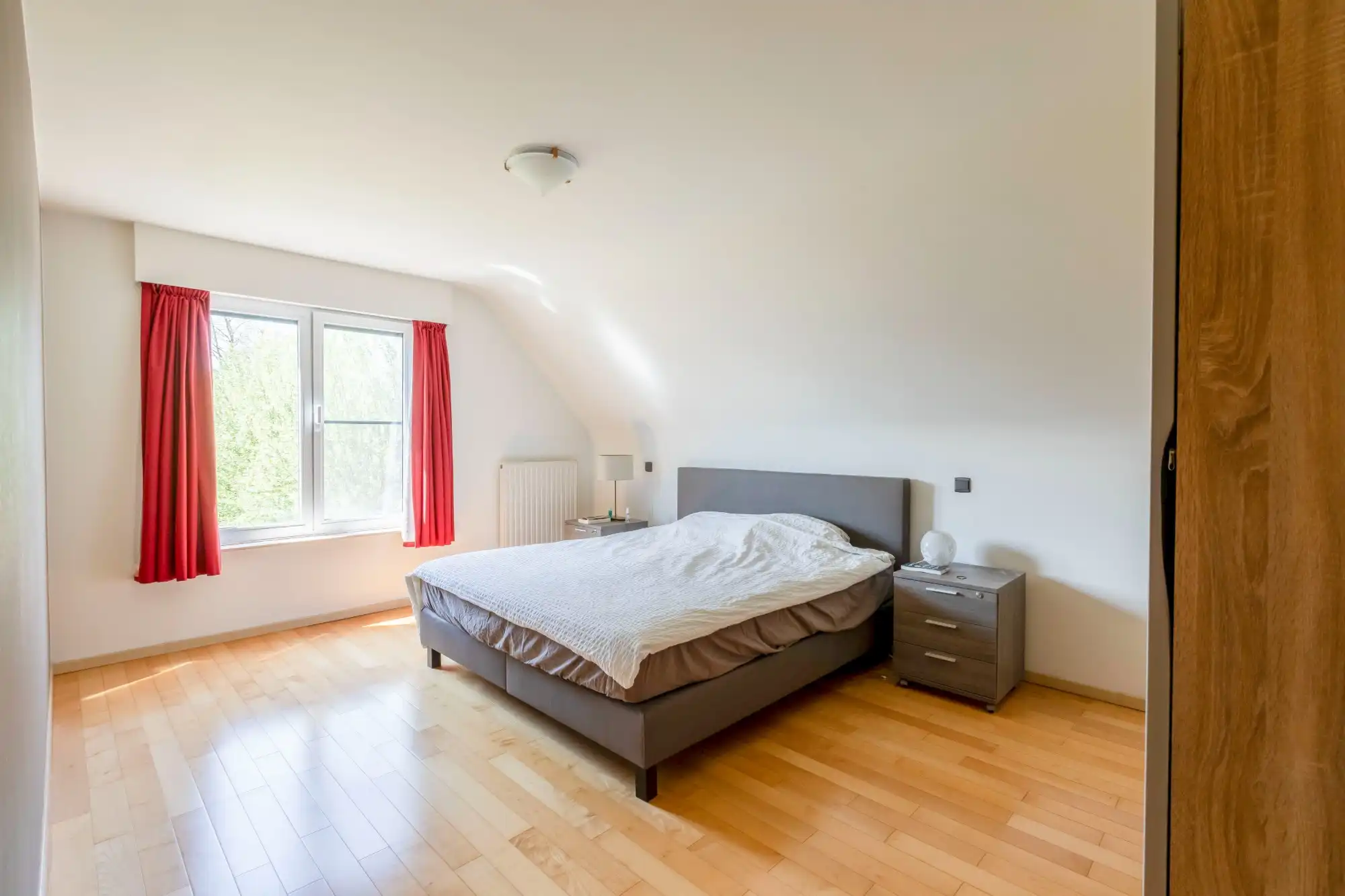 Rustig gelegen villa met prachtige tuin foto 14