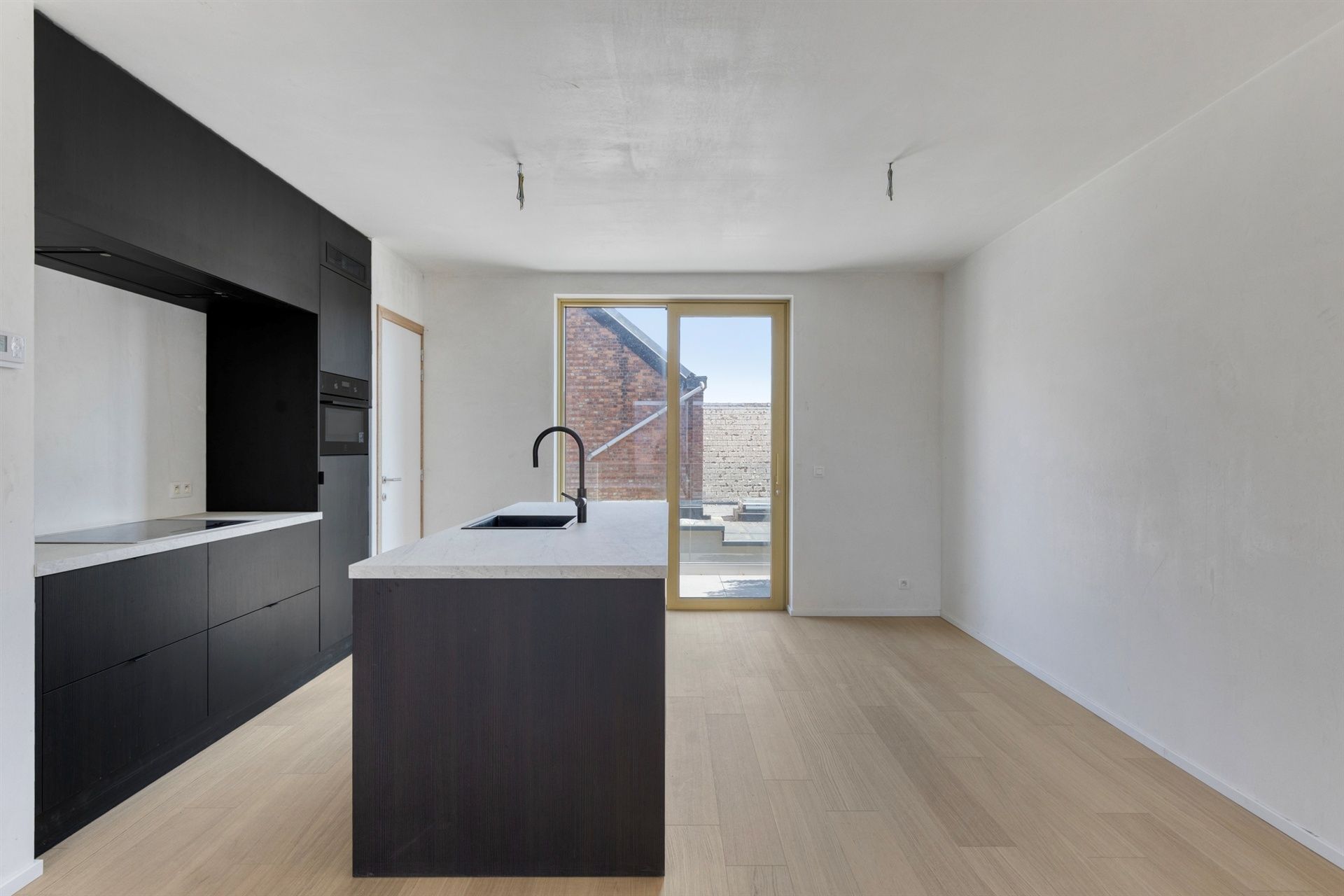 Nieuwbouwappartement met 2 kamers en 2 terrassen foto 10