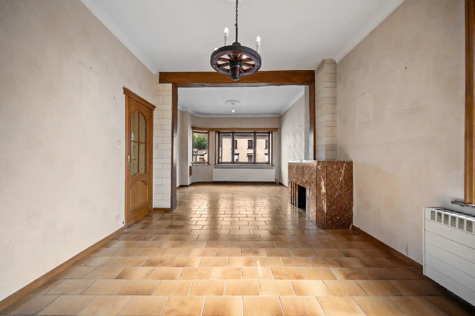 Te renoveren woning met ruime loods en stockagemogelijkheden  foto 17