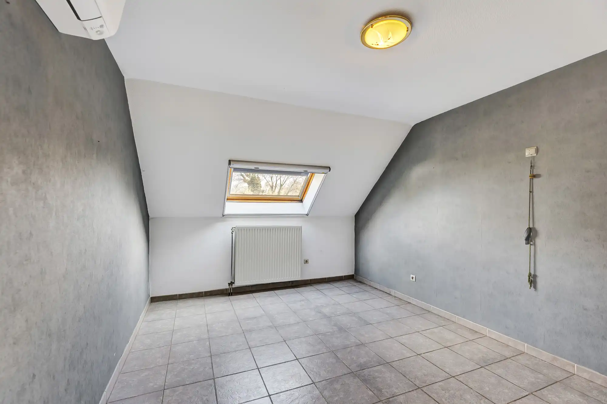 Bel-etage woning met 3 slaapkamers, garage en tuin foto 10