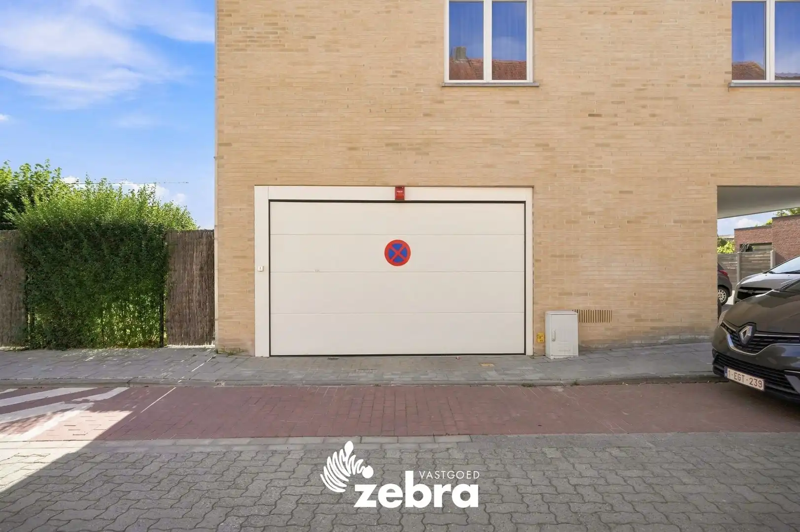 Lichtrijke bel-etage met terras en ruime garage in Assebroek! foto 22