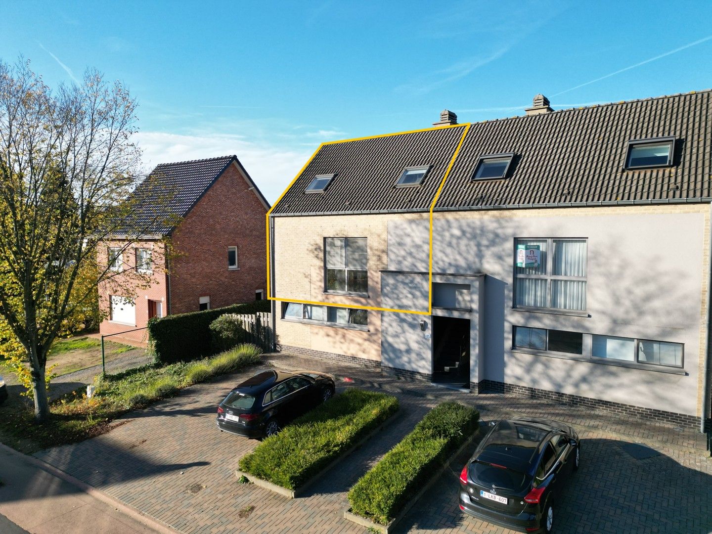 DUPLEX MET 2 SLKPS TE KOOP - HEUSDEN foto {{pictureIndex}}
