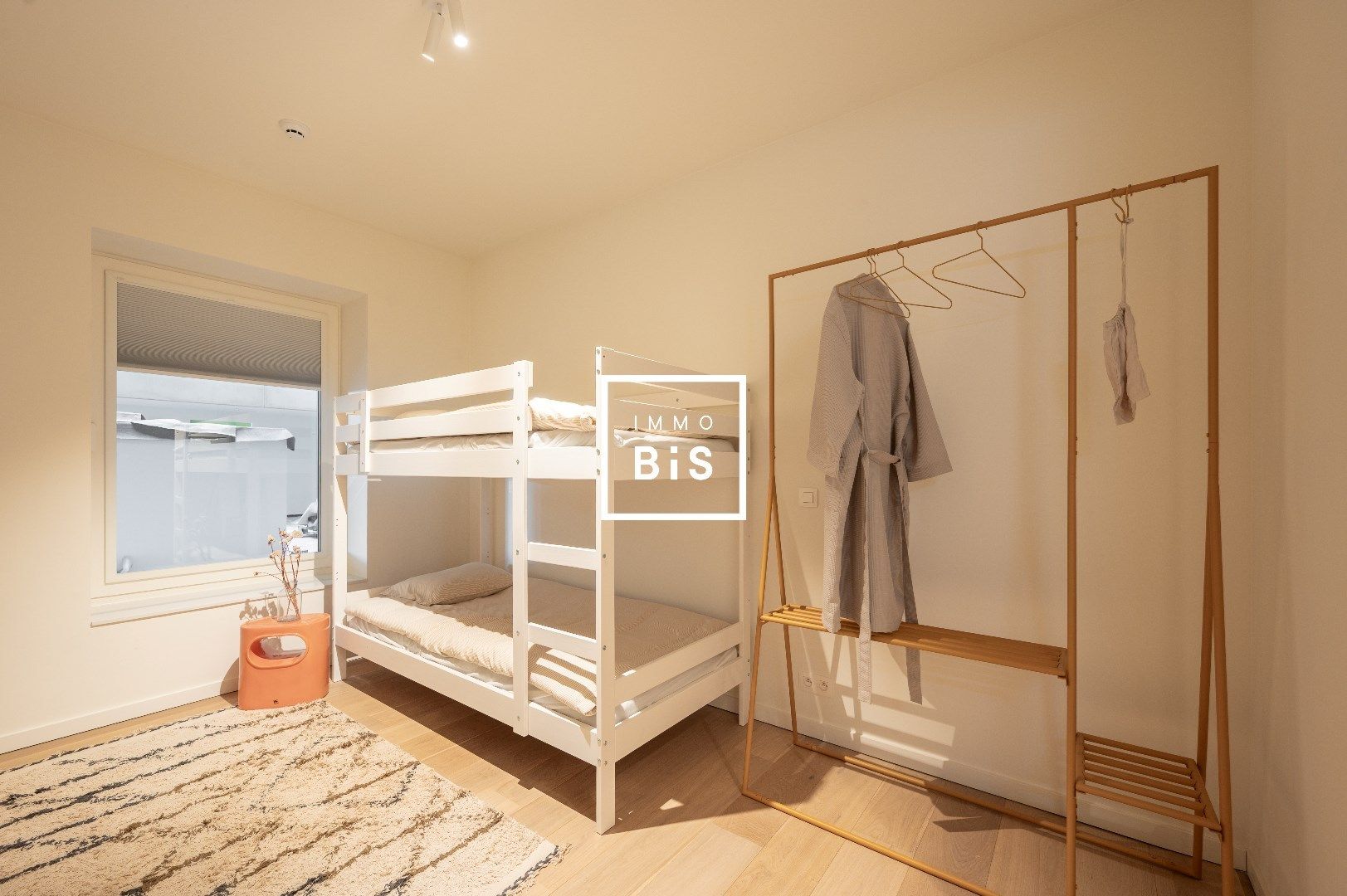 Modelappartement met 2 slaapkamers en oost geörienteerd terras. foto 16