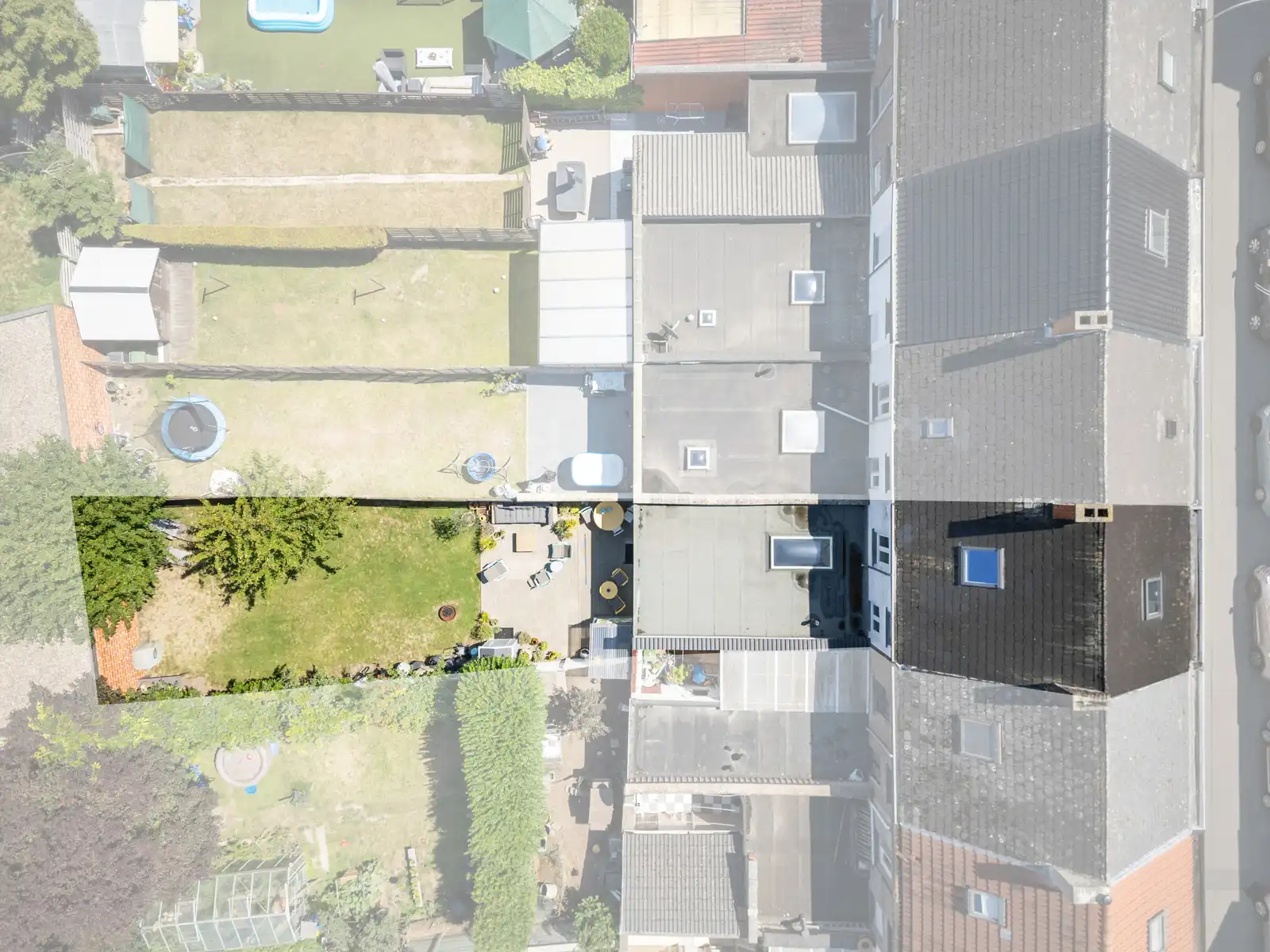 Volledig gerenoveerde rijwoning met stadstuin in Aalst foto 28