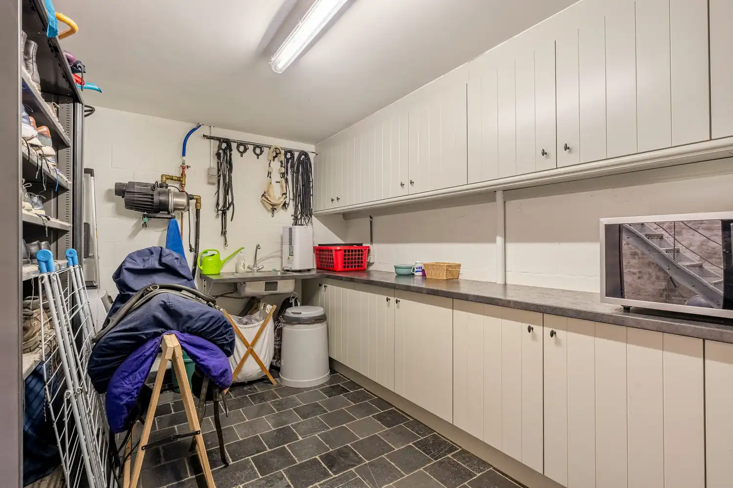 Grondig en stijlvol gerenoveerde burgerwoning met 5 slaapkamers, 3 badkamers en een tuin te centrum Leuven! foto 10