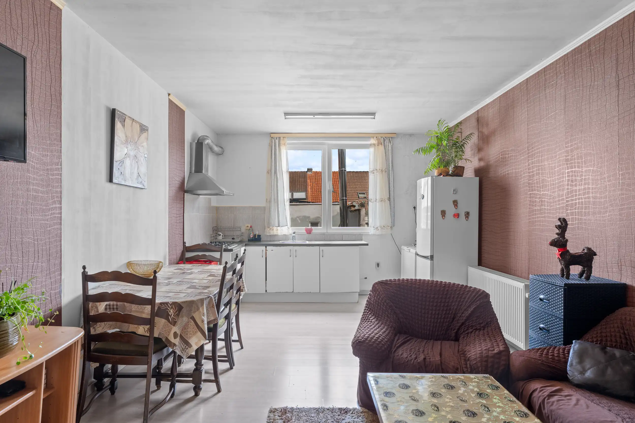 Unieke kans: Goeddraaiende pizzazaak met appartement! foto 10