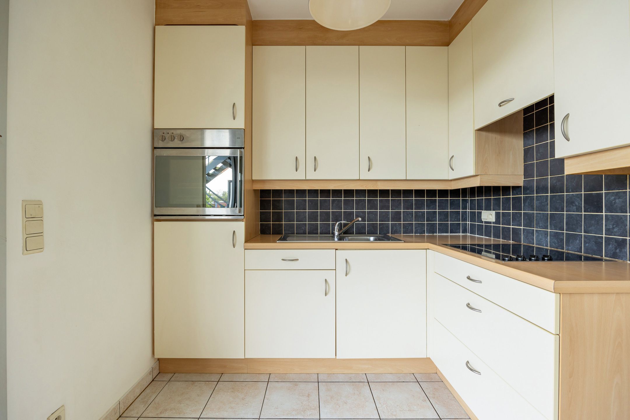 Lichtrijke studio met terras  foto 3