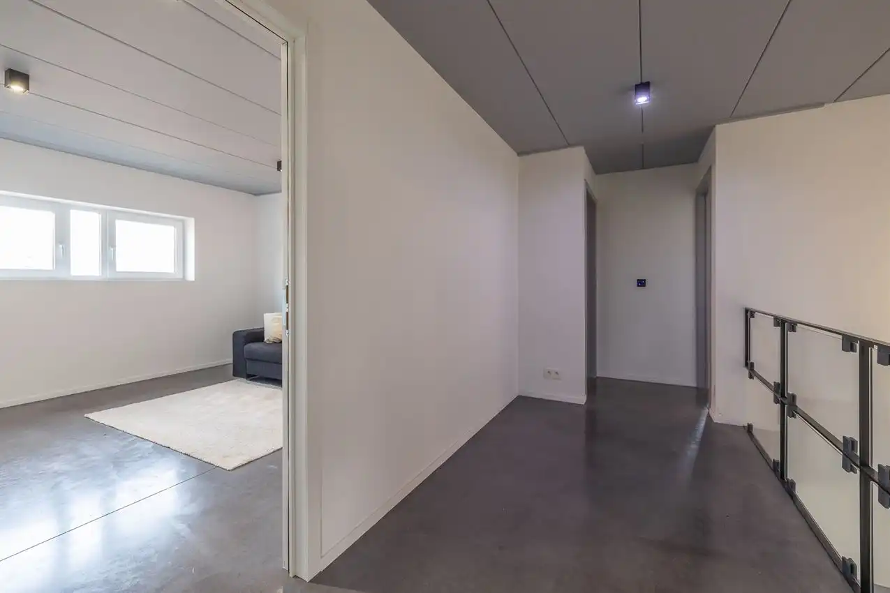 Groot wonen in recent huis zonder renovatie-of bouwzorgen foto 7