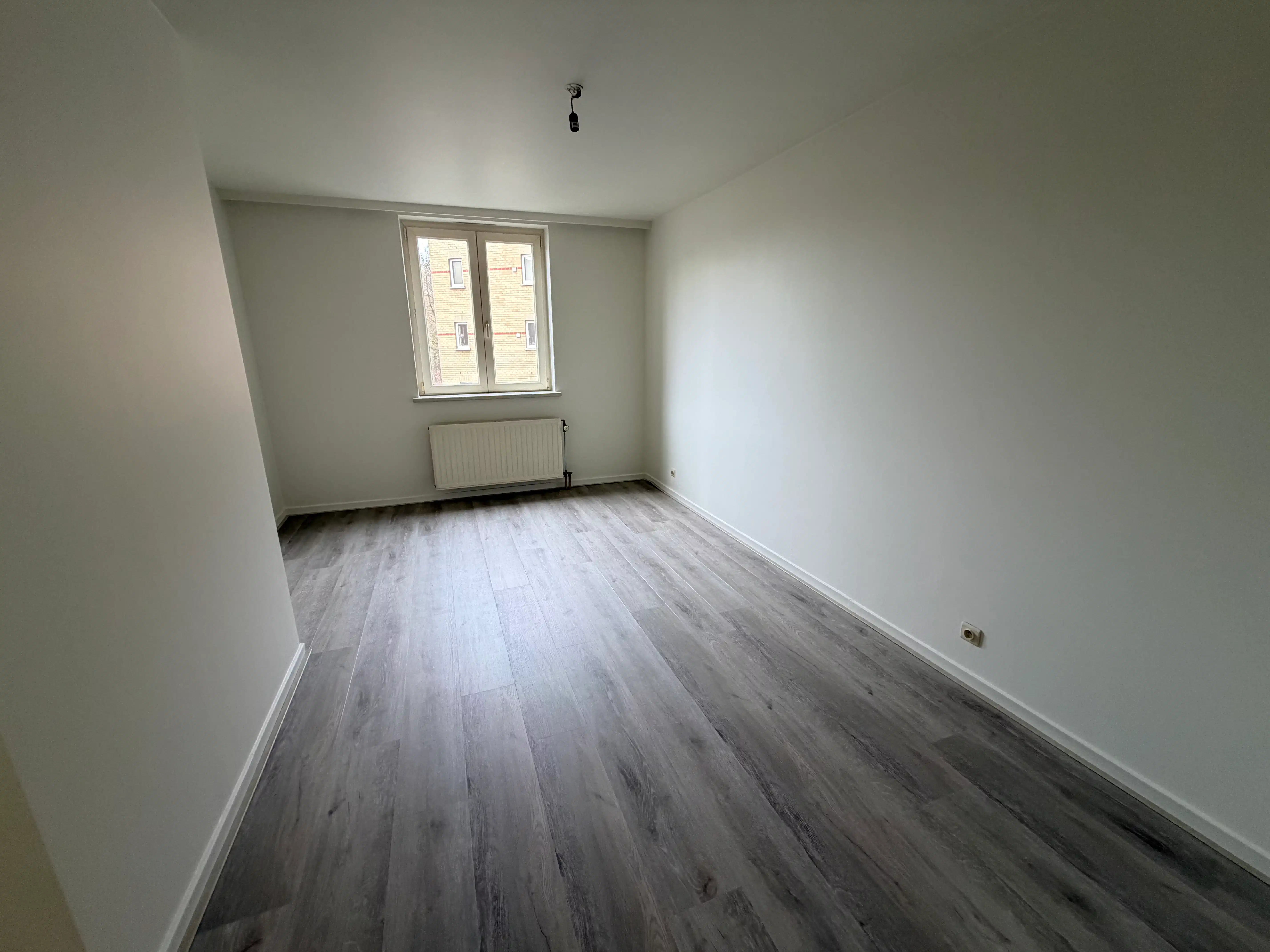 --- NIEUW ---&nbsp;Instapklaar appartement met garagebox en terras nabij het Rabot / Prinsenhof . foto 8
