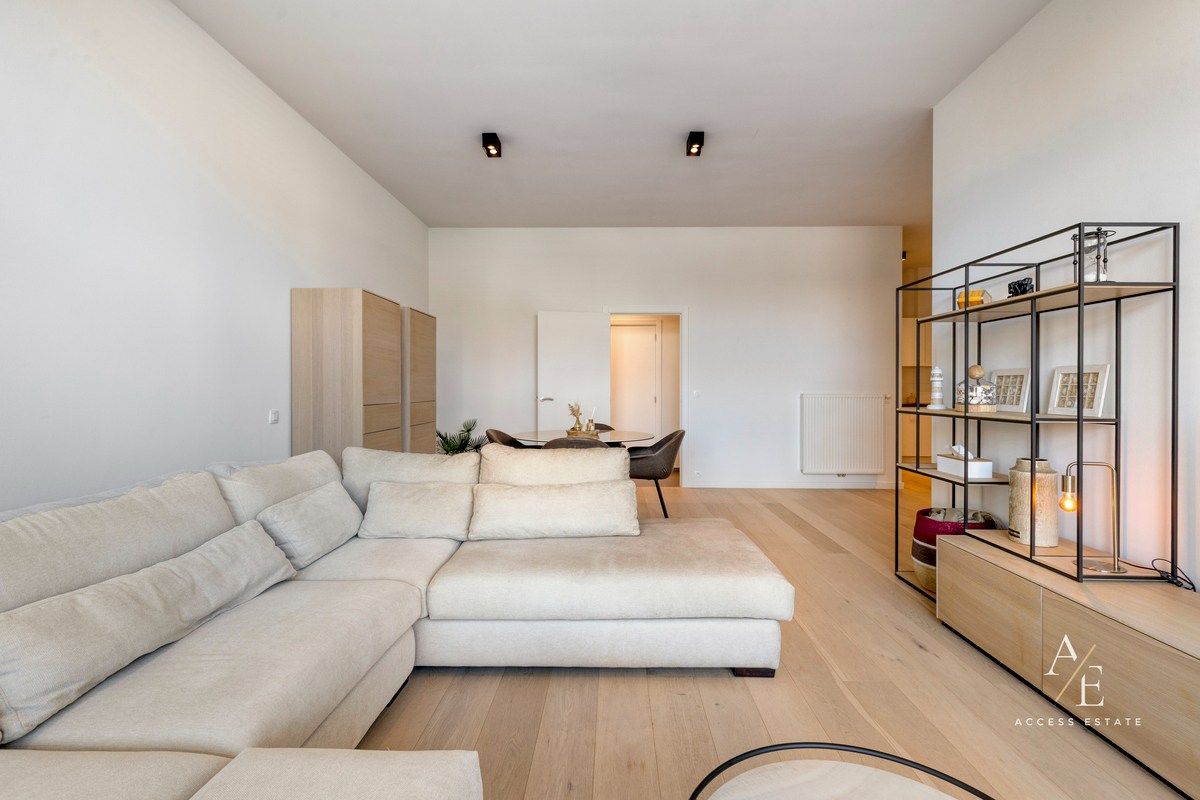 KNOKKE/DUINBERGEN-Gelijkvloers appartement met garage! foto 7