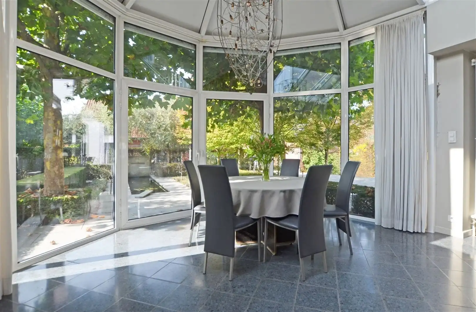 Prachtige te renoveren villa centrum Stevoort foto 12