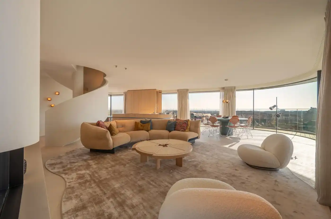 Uitzonderlijk duplex penthouse met een ideale oriëntatie en een fenomenaal panoramisch zicht over de Noordzee, Duinbergen en het Albertstrand foto 5