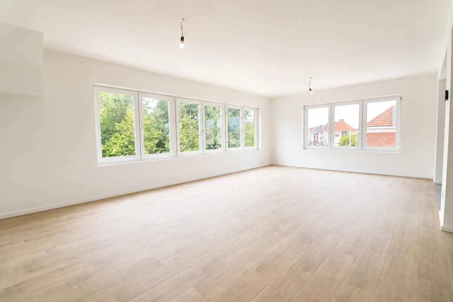 Volledig gerenoveerd 3-slaapkamerappartement op wandelafstand van het centrum. foto 4