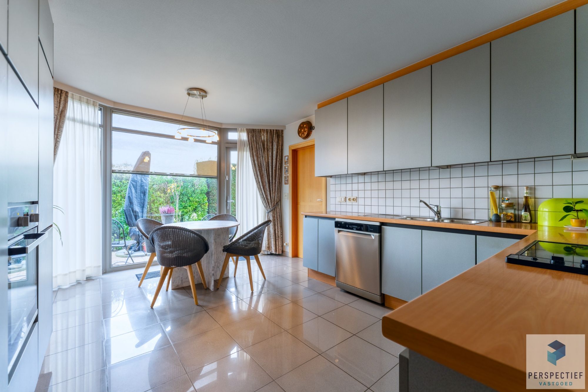 BEZOEKMOMENT 12/11 VAN 15U TOT 18U | TIJDLOZE VILLA met GROTE TUIN op 895m² en woonopp. van 257 m² foto 10