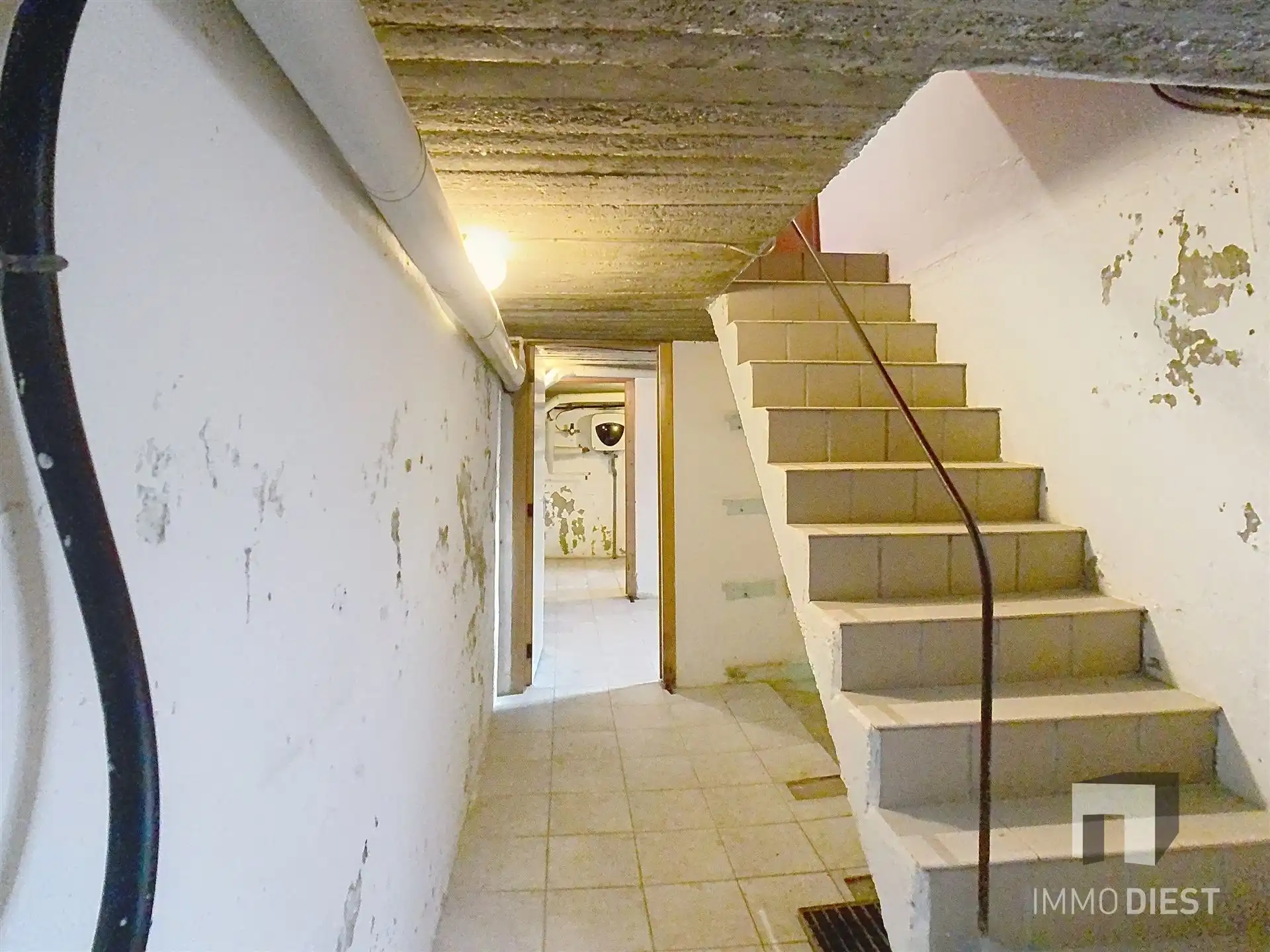 Stevige woning met 3 slpks en tuin + bouwgrond foto 26