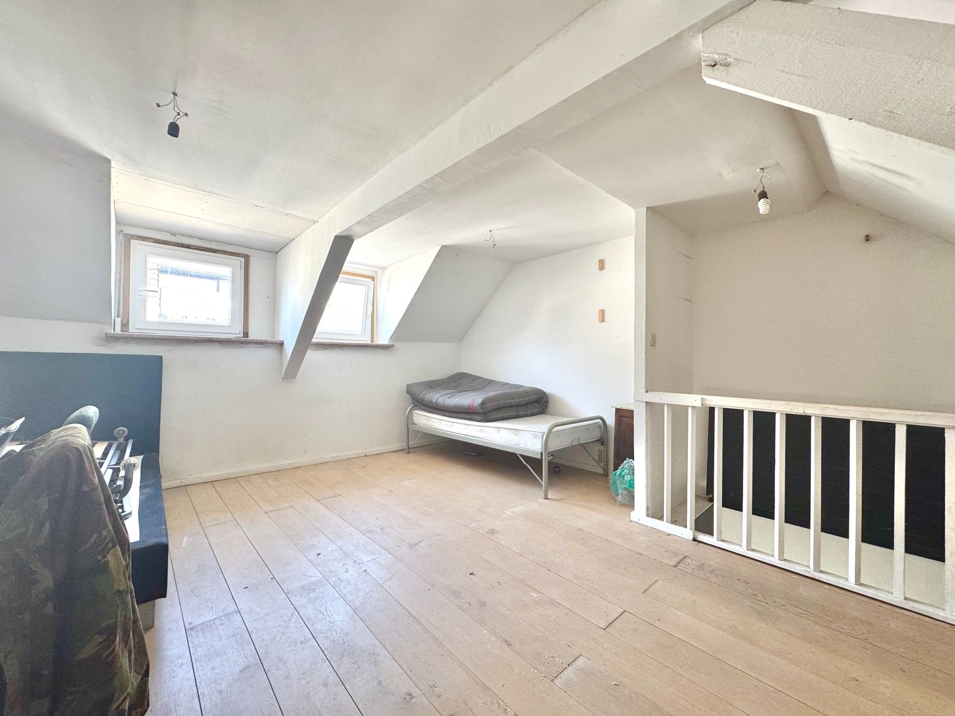 WONING MET 3 SLAAPKAMERS EN STADSTUIN foto 18