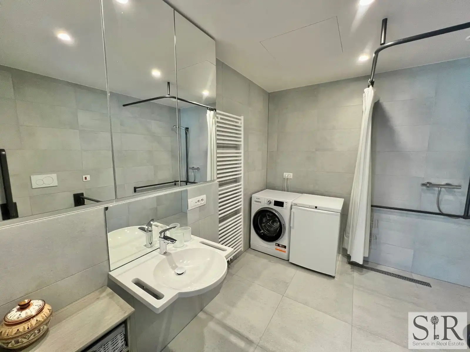 Serviceflat te koop foto 16