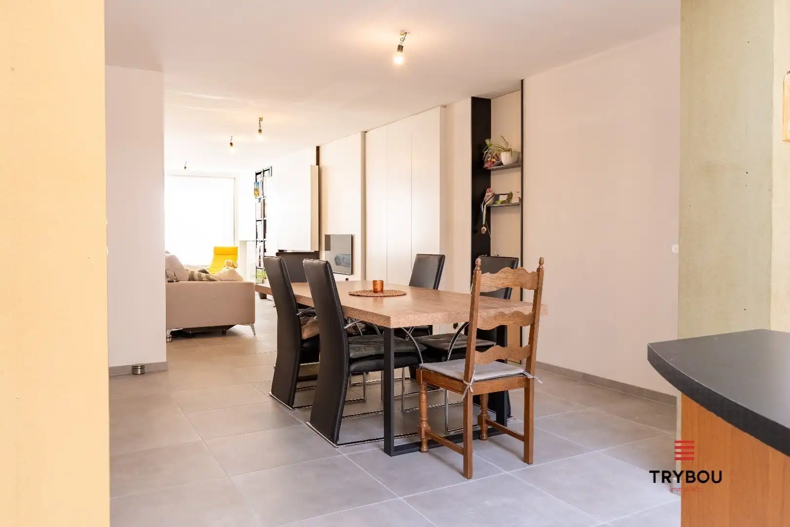 Ruime stadswoning met 4 slaapkamers foto 7