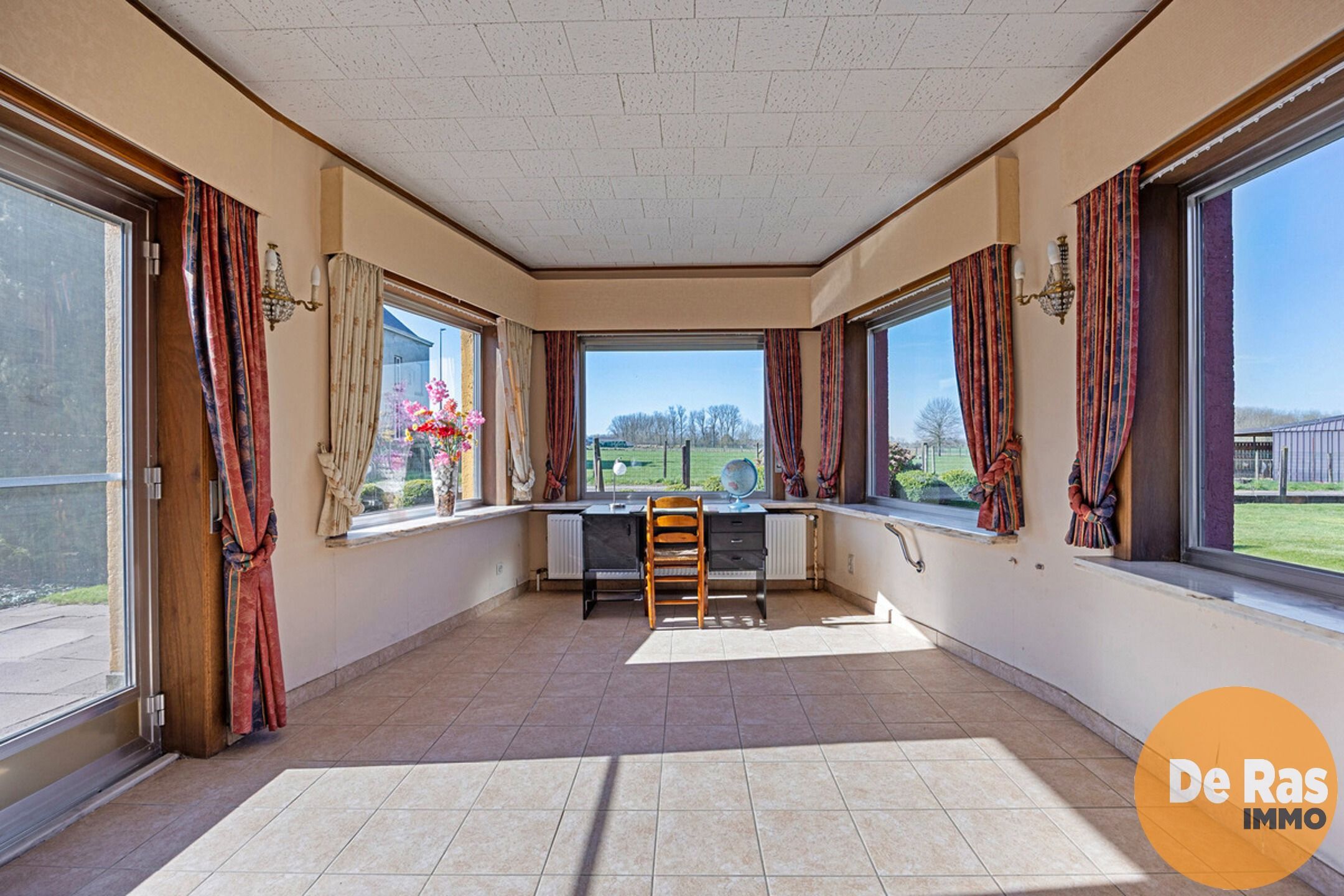 WOUBRECHTEGEM- Karaktervolle renovatiewoning op 1ha 25a 50ca foto 9