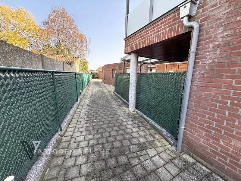 Te koop Eigentijds dakappartement van 89m² op centrale ligging met ruime zolder van maar liefst 30m² en garagebox van 20m² foto 34