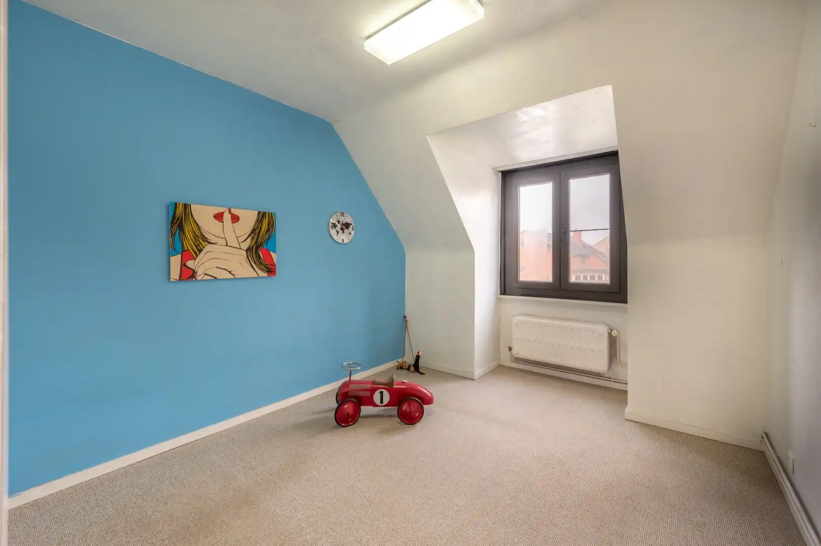 Halfopen woning met tuin en garage te St Kruis. foto 9