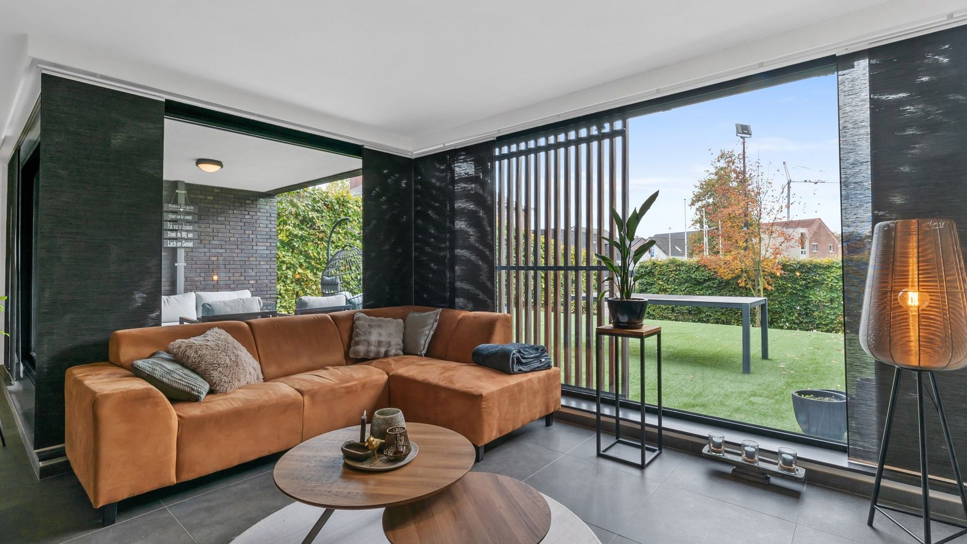 Gelijkvloers appartement met 2 slaapkamers, terras en tuin. Inclusief parking en kelderberging. foto 9