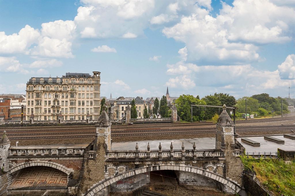 Appartement met panoramisch zicht op Zurenborg foto 4