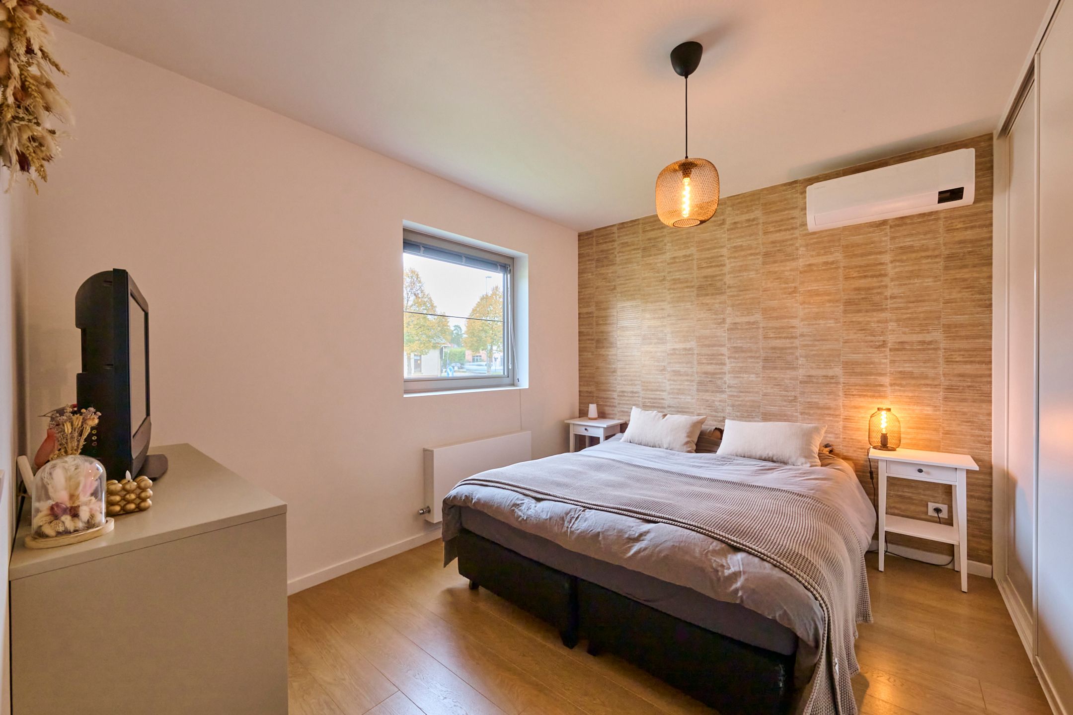 Smaakvol gelijkvloers appartement met 2 slaapkamers, zuidgerichte tuin, parking en kelderberging foto 7