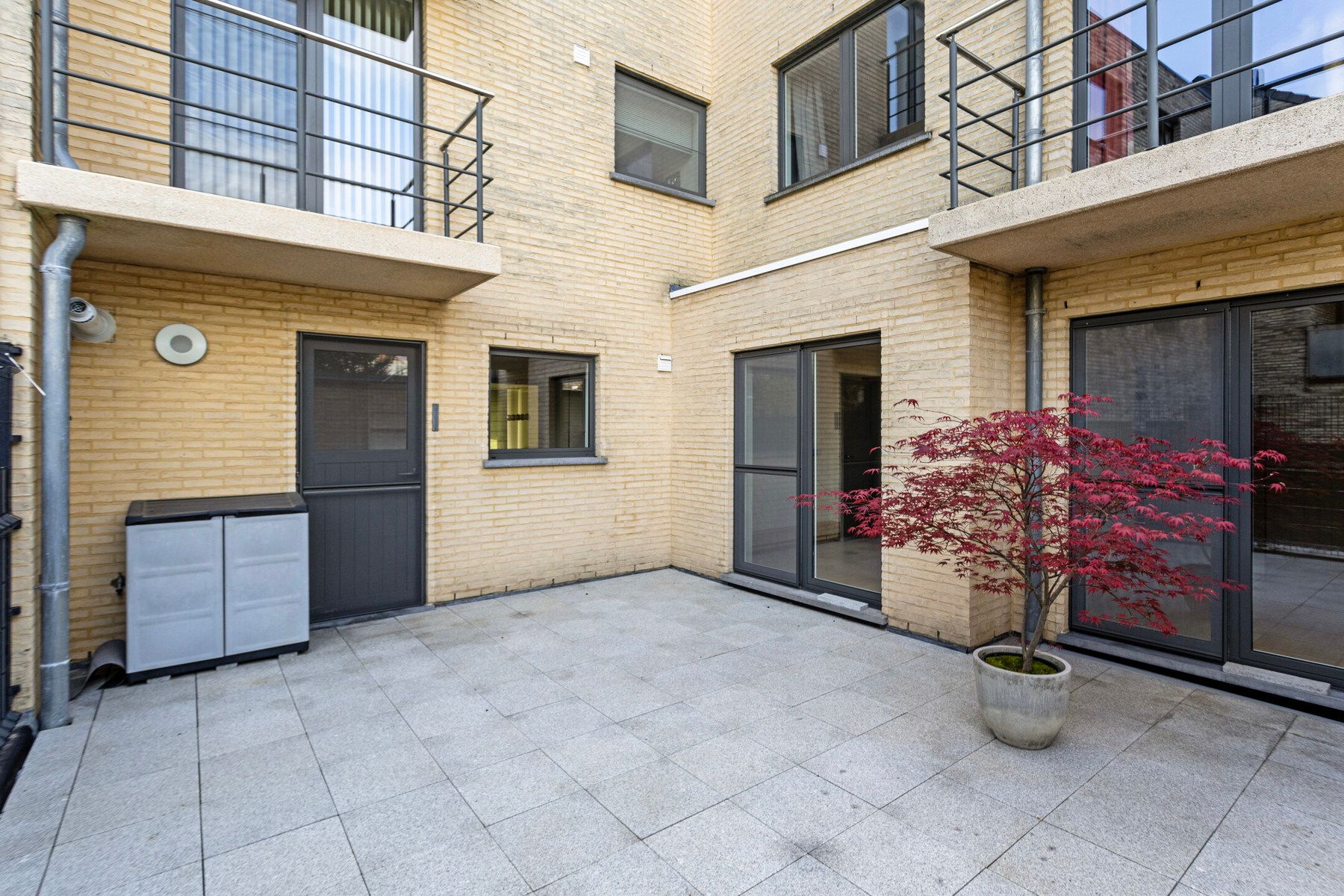 Gelijkvloers app met 2slp, terras(35m²) en garage inclusief! foto 18