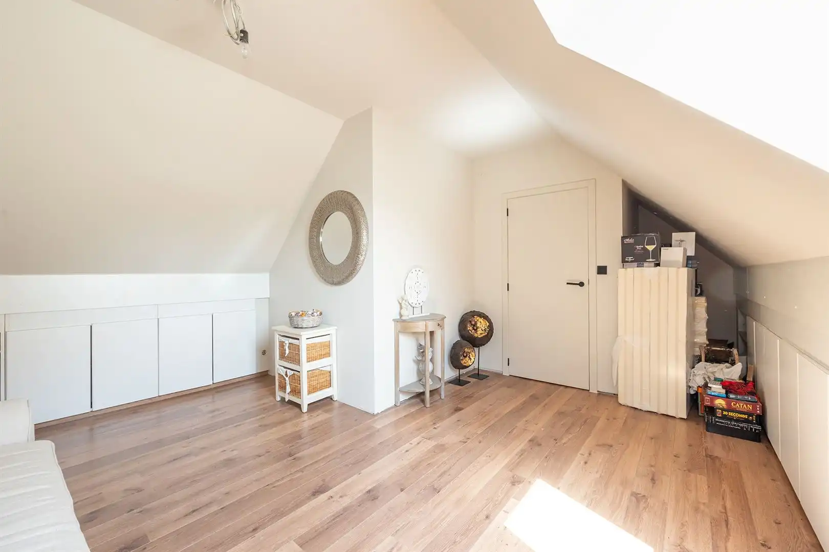 Stijlvol gerenoveerd wonen met prachtige zwemvijver foto 18