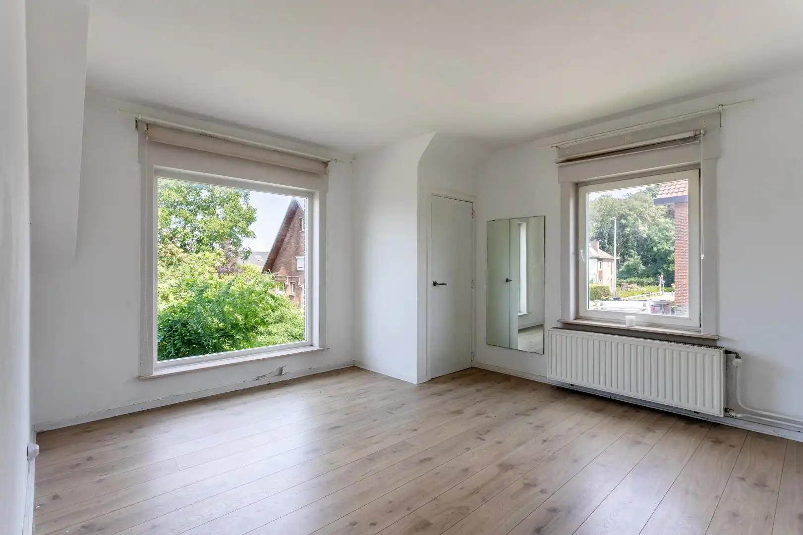 Ruime 4-gevelwoning met 4 slaapkamers, bureau, garage en tuin op 626 m² met bouwpotentieel in Halle foto 19
