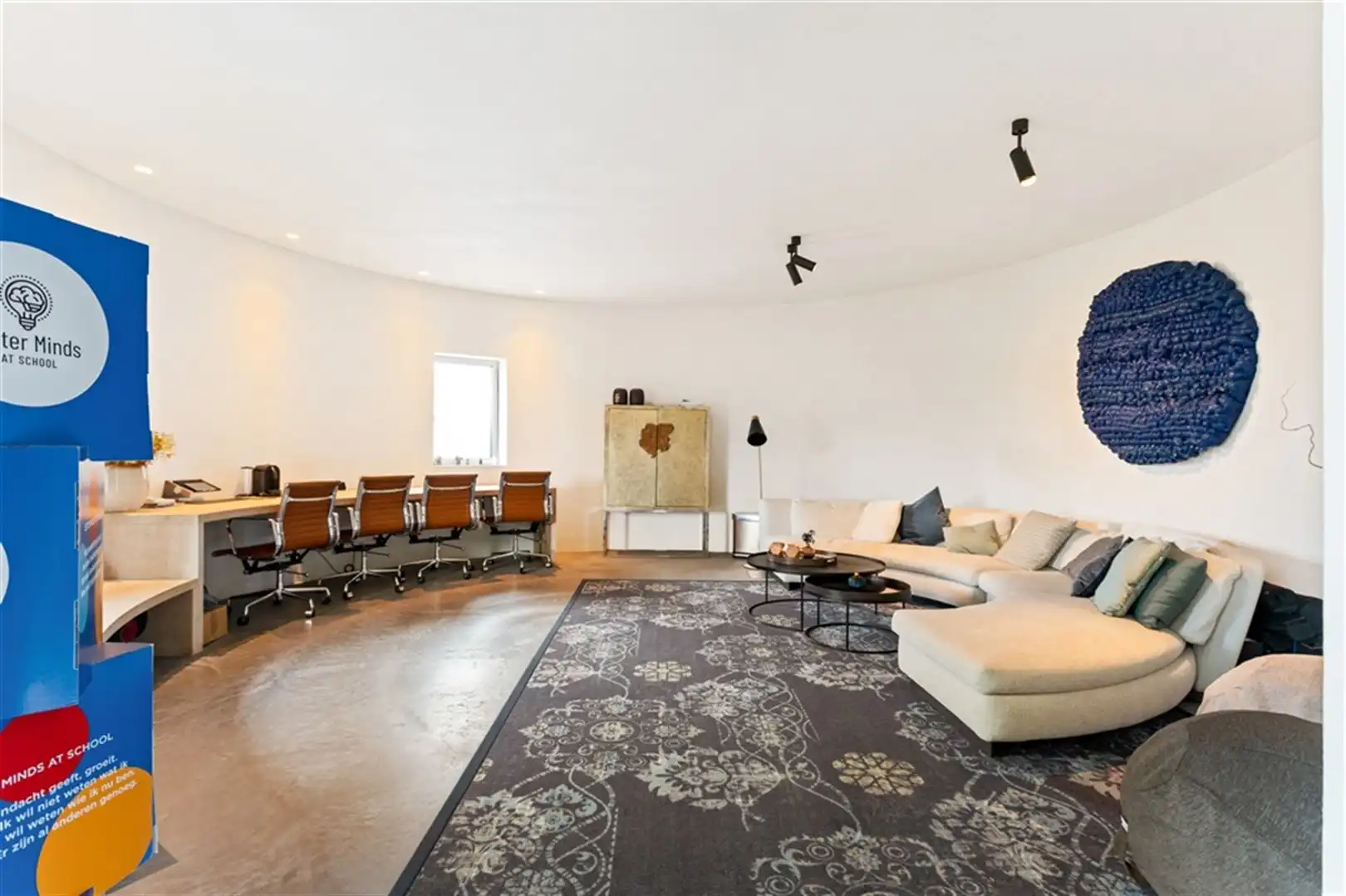 Atypisch landmarkpand te koop op de Kanaalsite van Axel Vervoordt foto 14