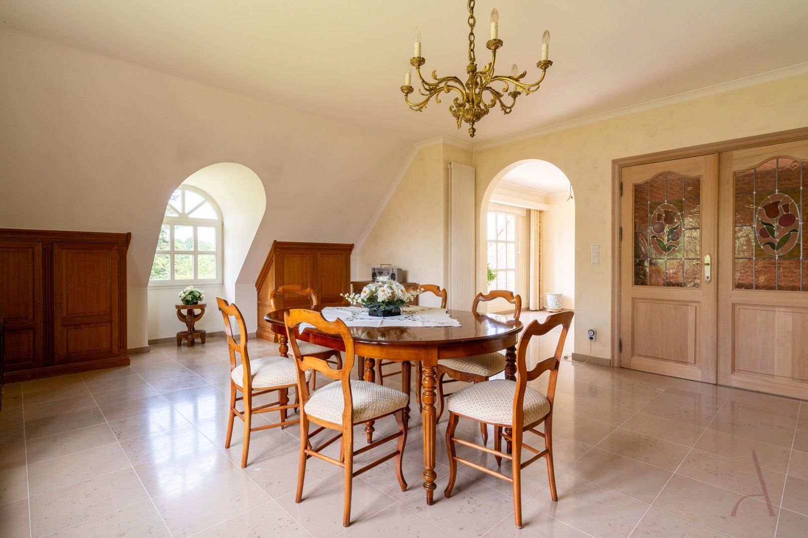 Riante karaktervolle villa met parktuin op ruim 1 hectare foto 17