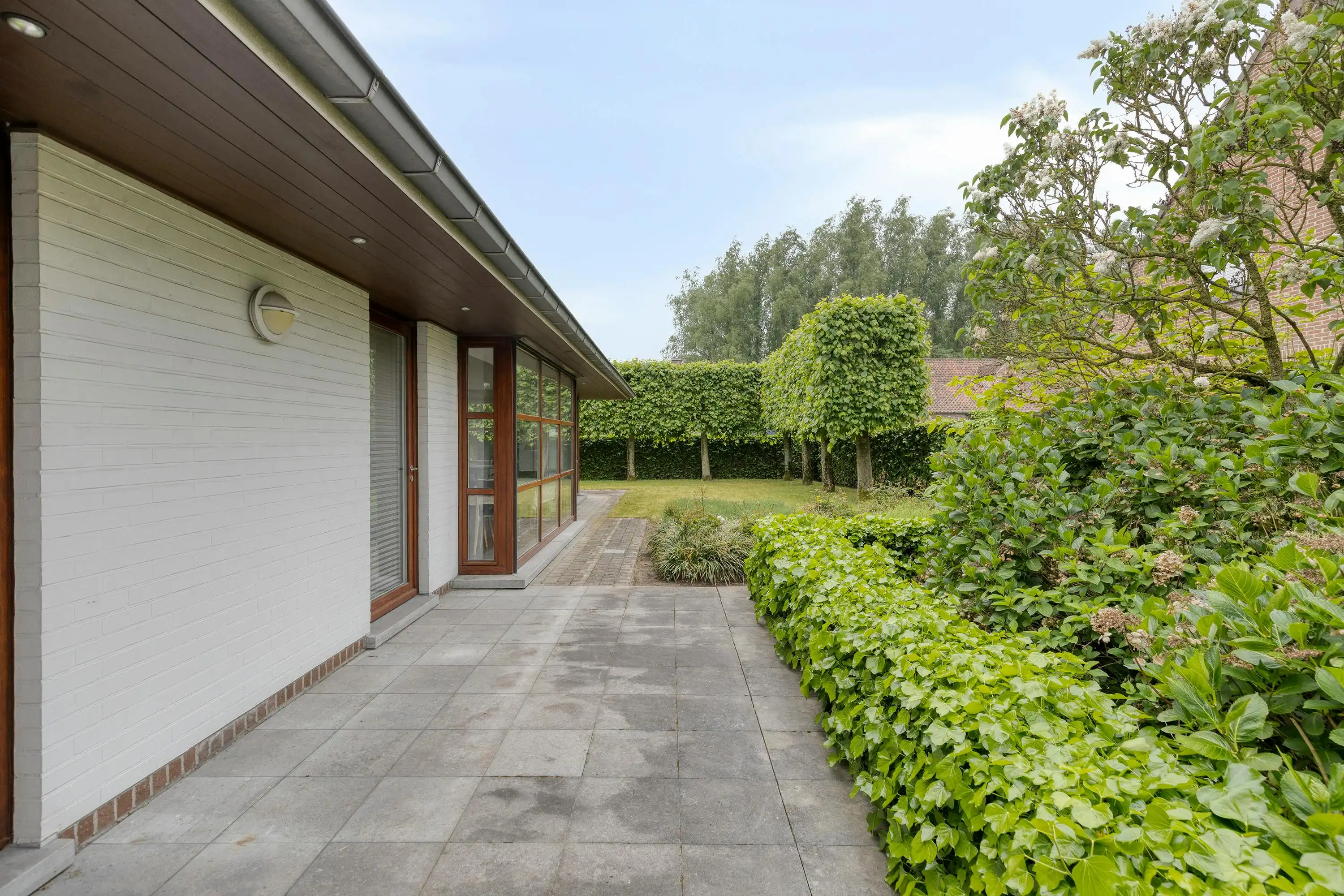 Deze ruime villa op een perceel van 636 m² in Oostrozebeke. foto 14