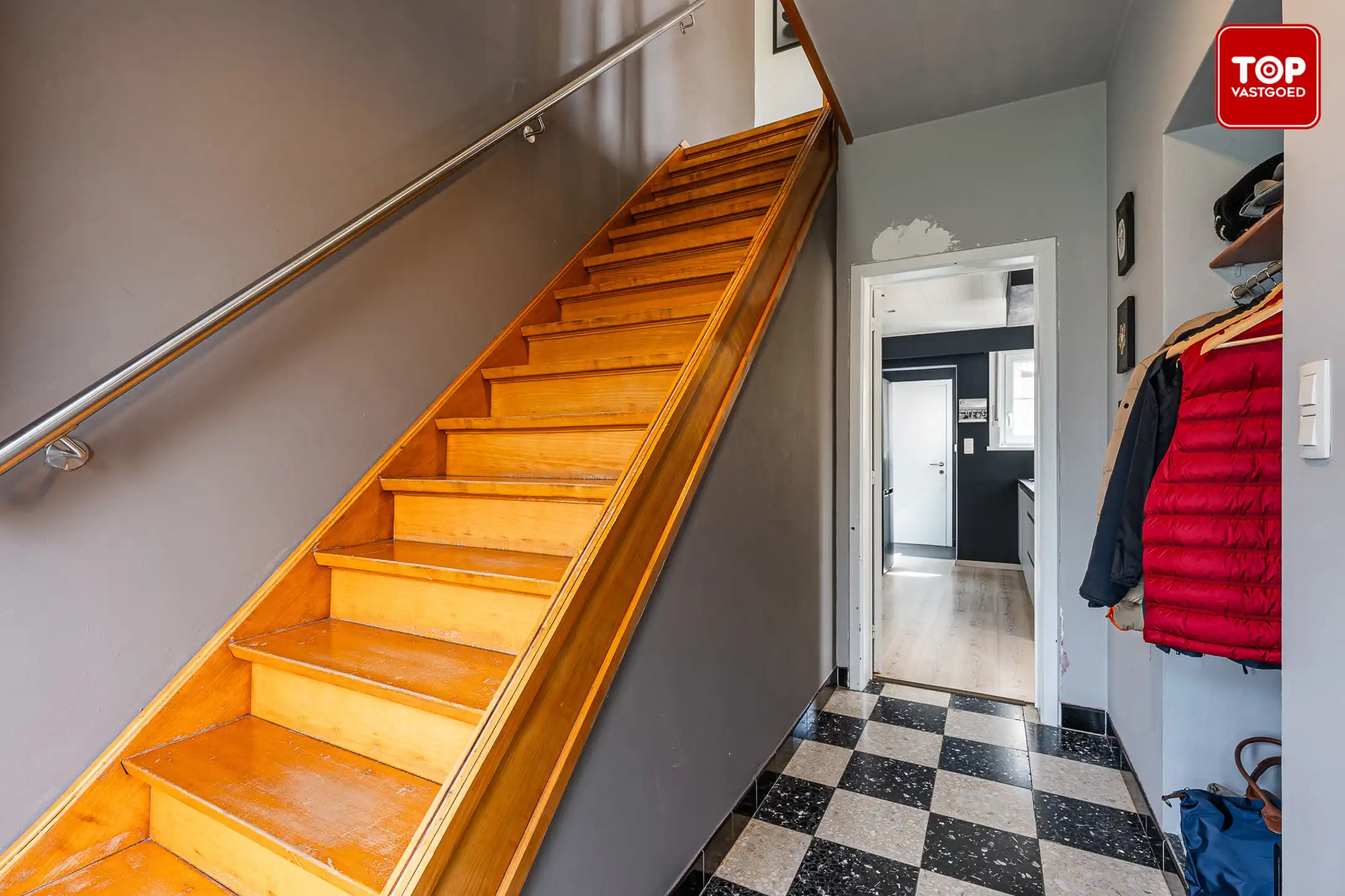 Verzorgde woning met zonnige tuin op Toplocatie foto 2