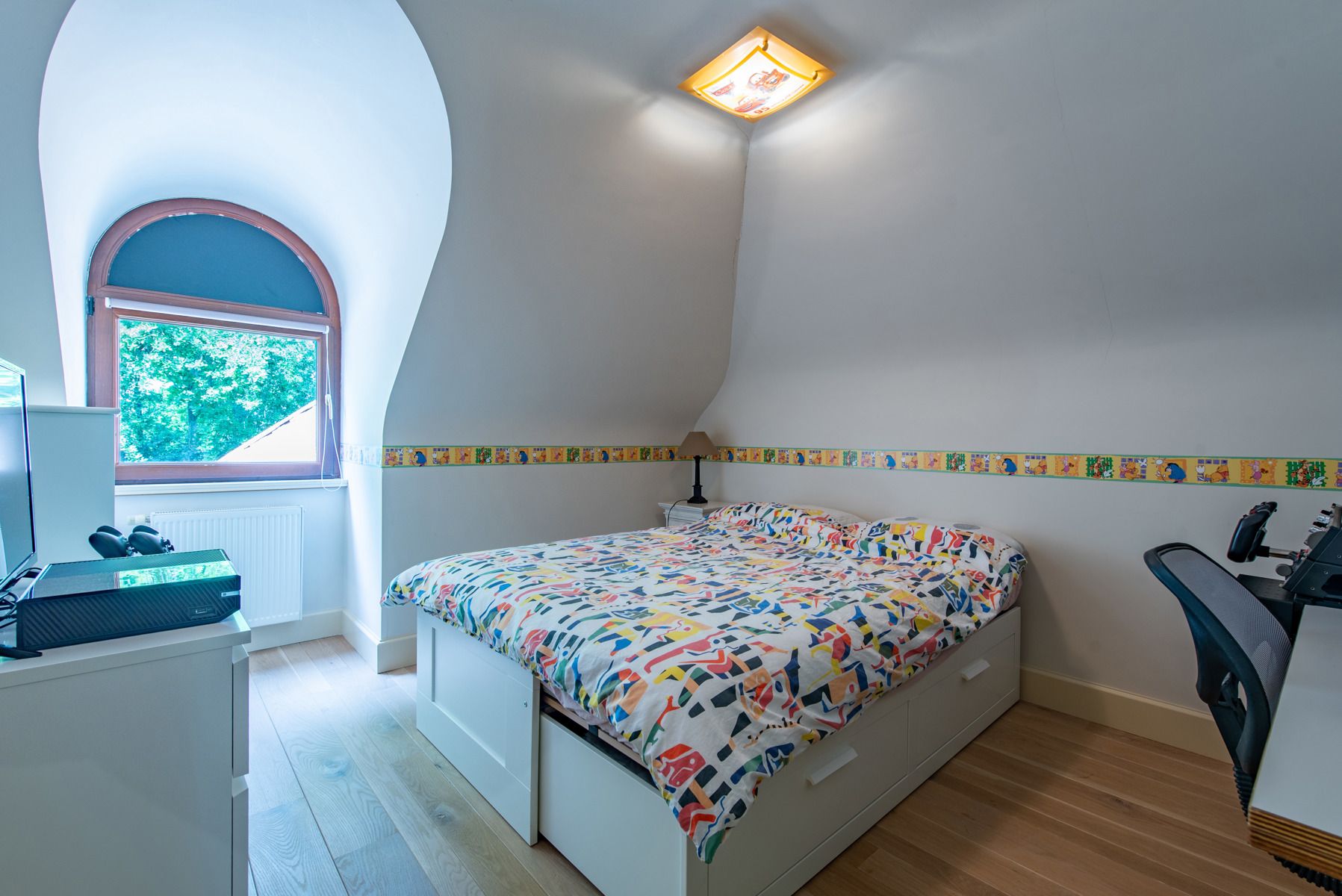 Riante villa met 5 slaapkamers, 4 badkamers en binnenzwembad foto 23