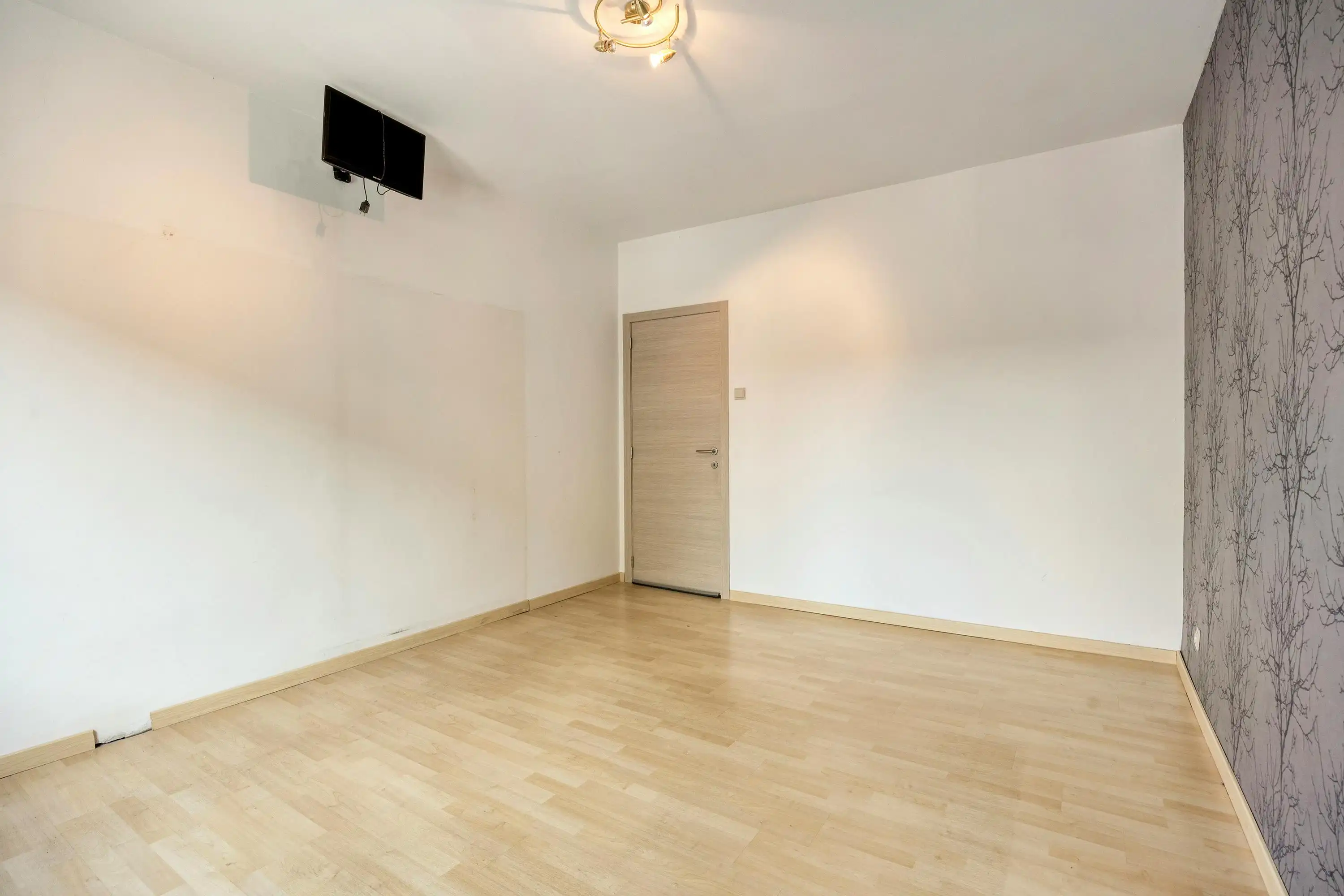 Ruim huis met 3 slaapkamers, tuin en garage in Deurne! foto 25