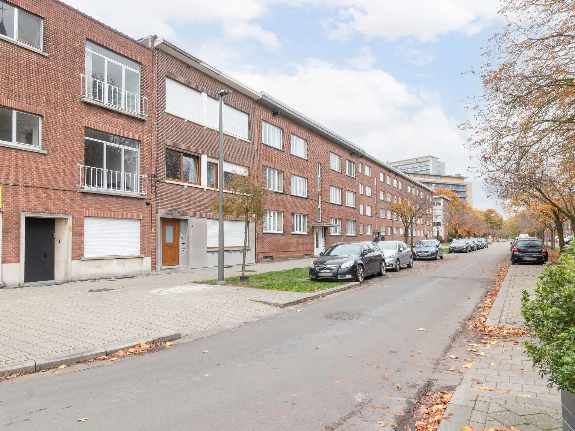 Lichtrijk en ruim appartement in rustige woonwijk foto 12