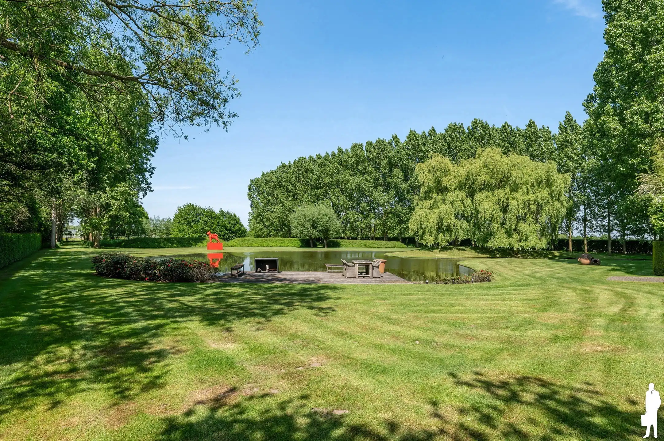 Villa met zwembad, vijver, polyval. ruimte + garage. foto 43