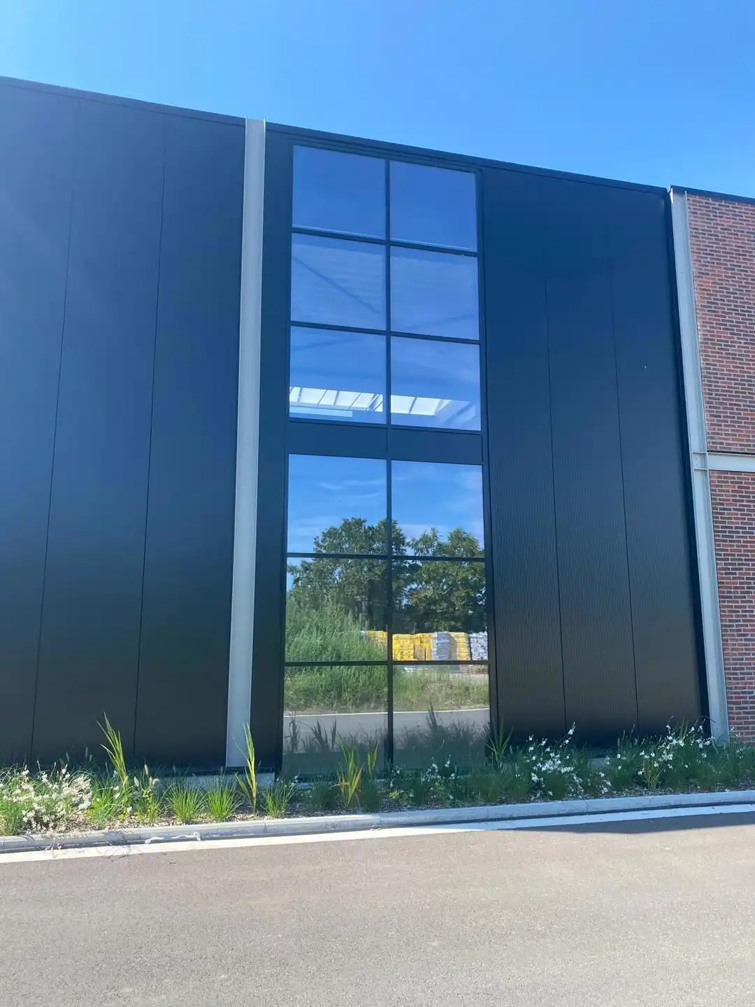 Magazijn Unit 18 te huur foto 5