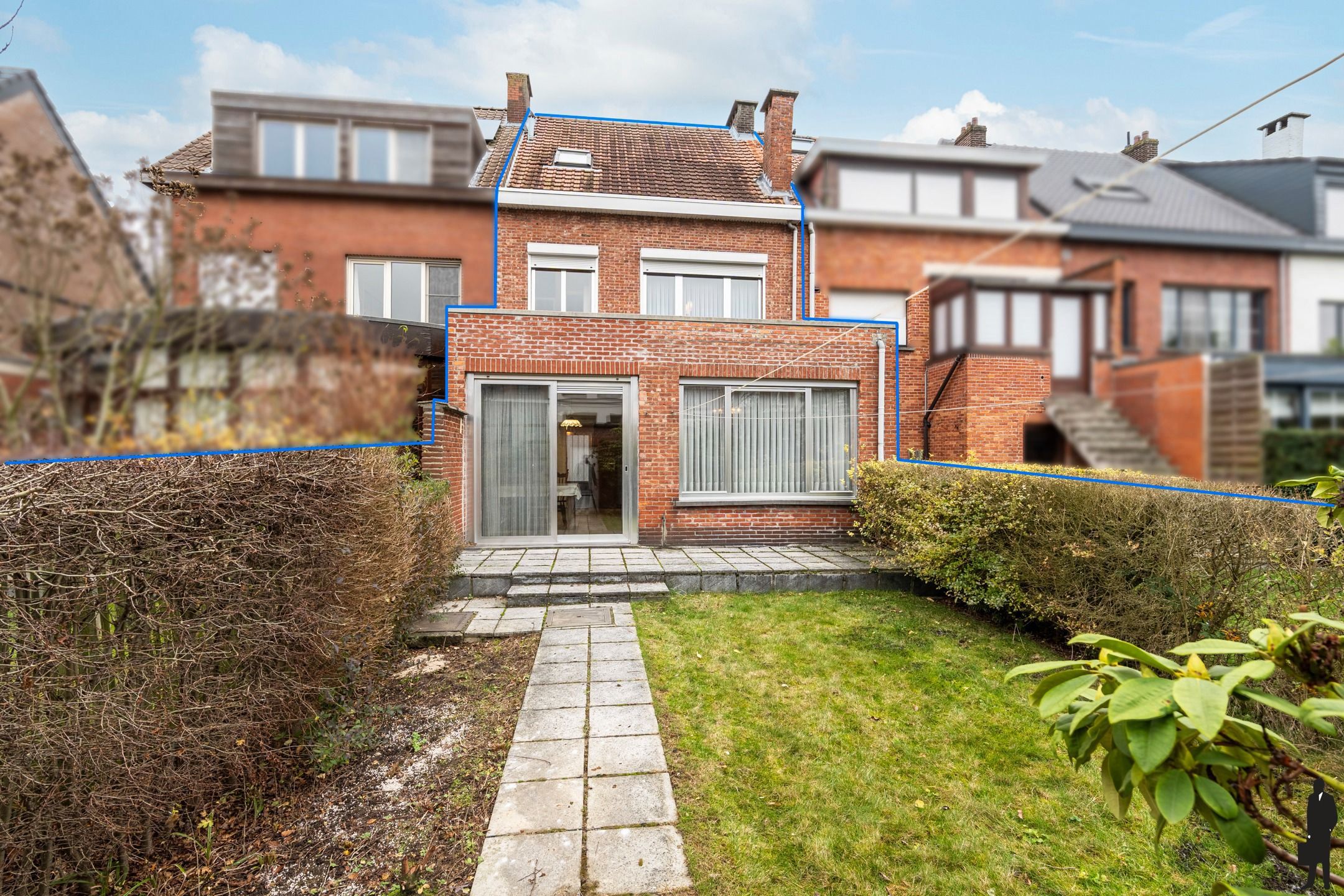 Te renoveren woning in de gegeerde Molenveldwijk te Edegem foto 14