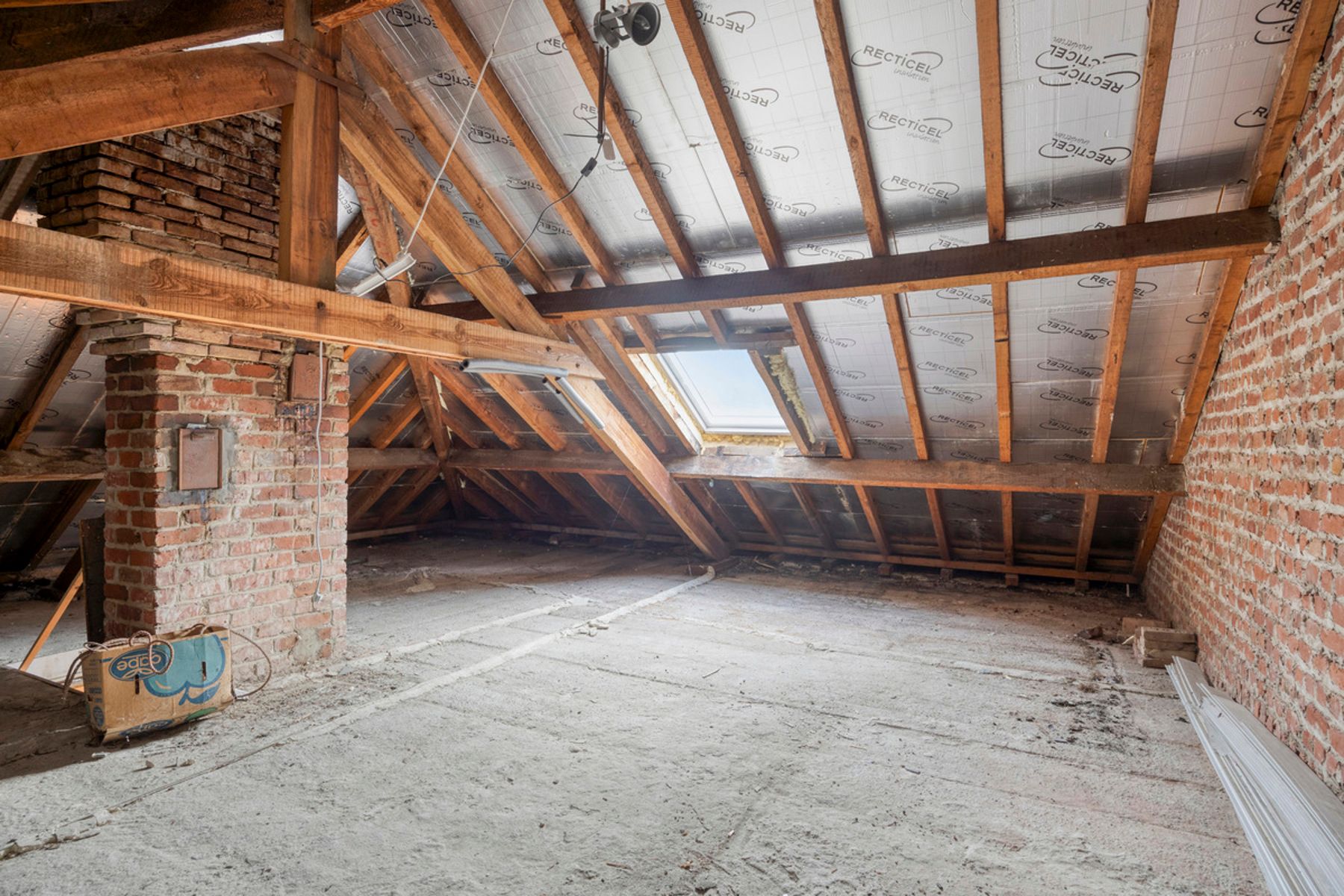 Ruime eengezinswoning in groene omgeving foto 17