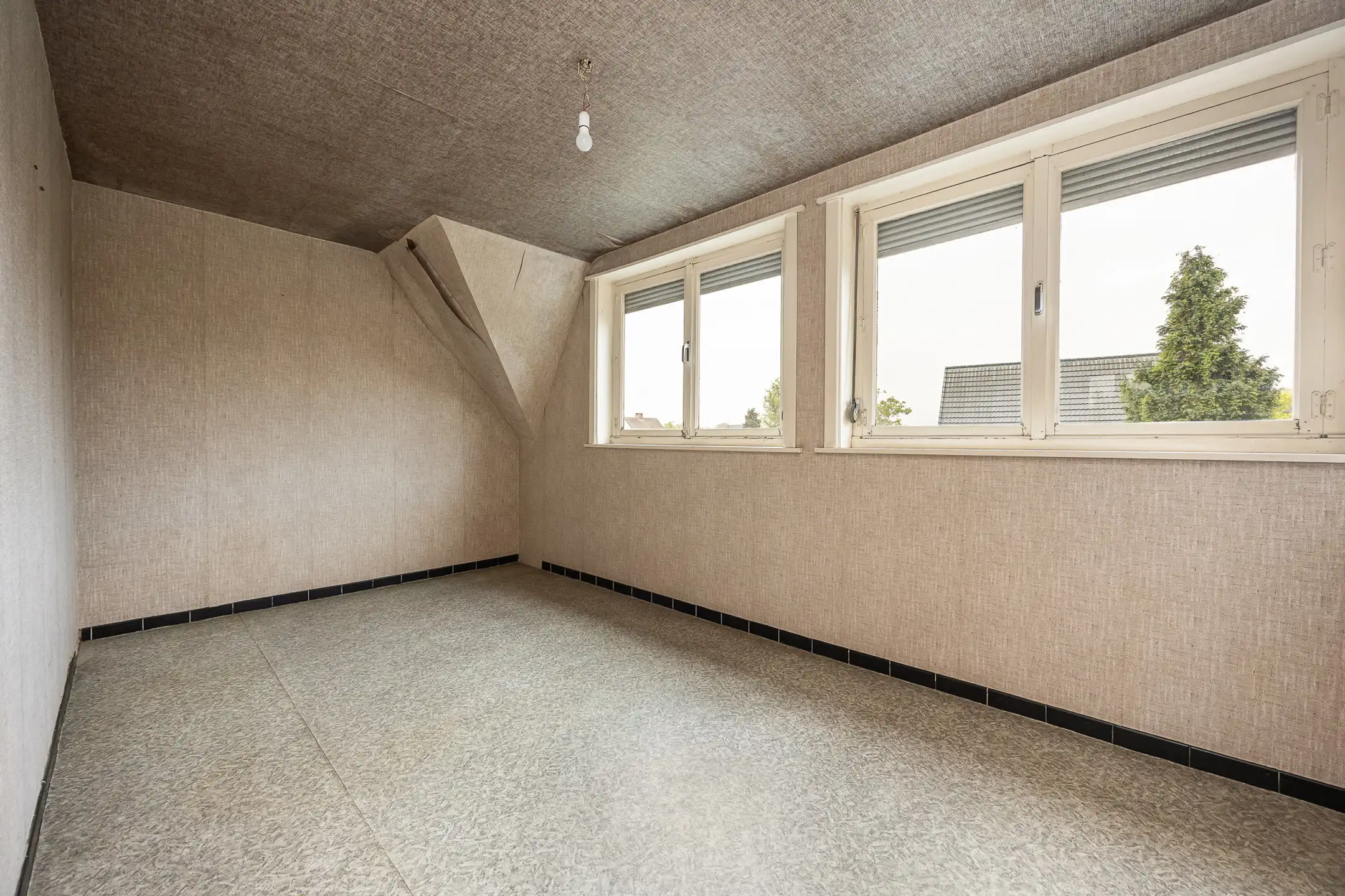 Te renoveren woning met 4 slpk's op toplocatie in Beerse foto 22