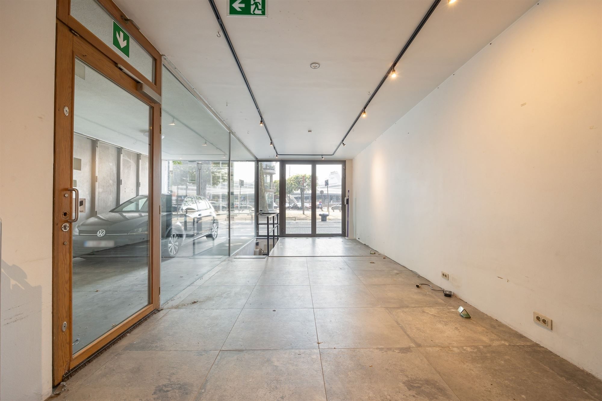 Handelsgelijkvloers van 152m² op toplocatie foto 3